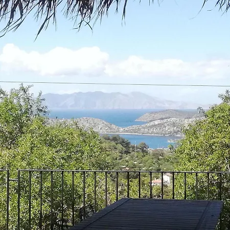 Payam Stone House Holiday home *